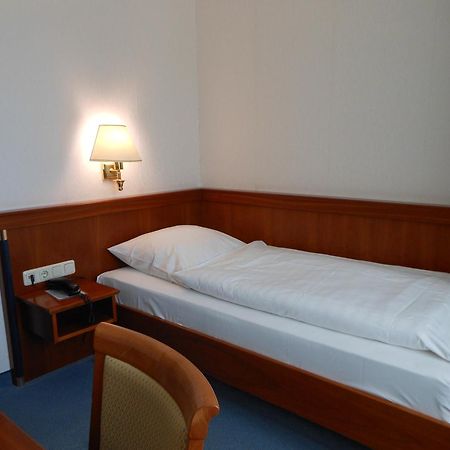 Hotel Pfeffermuehle Borchen Esterno foto
